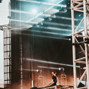 Static and Mobile Stages